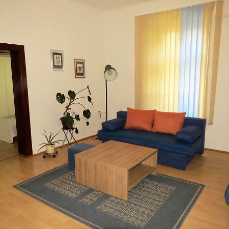 Apartment Stoja พูลา ภายนอก รูปภาพ