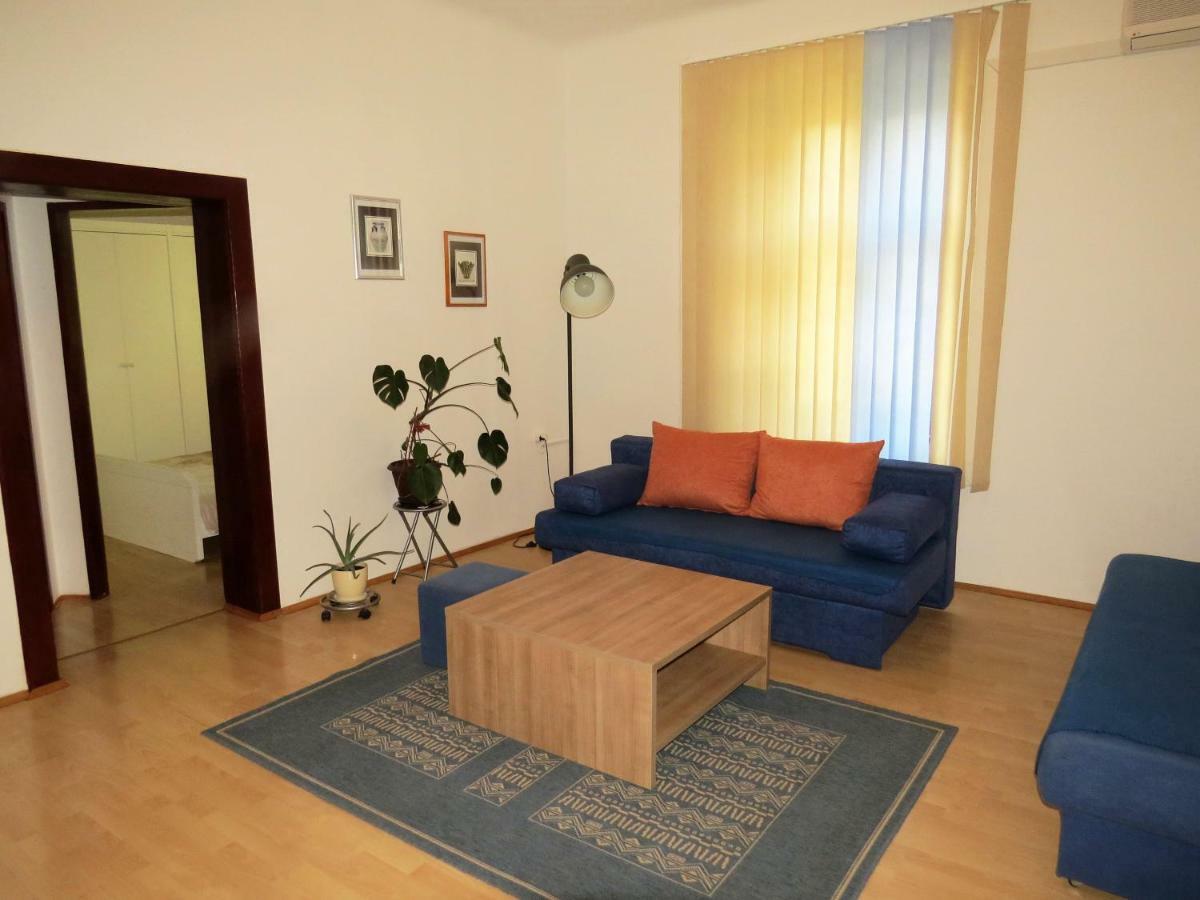 Apartment Stoja พูลา ภายนอก รูปภาพ